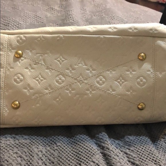 Louis Vuitton Artsy - Picture 2 of 8